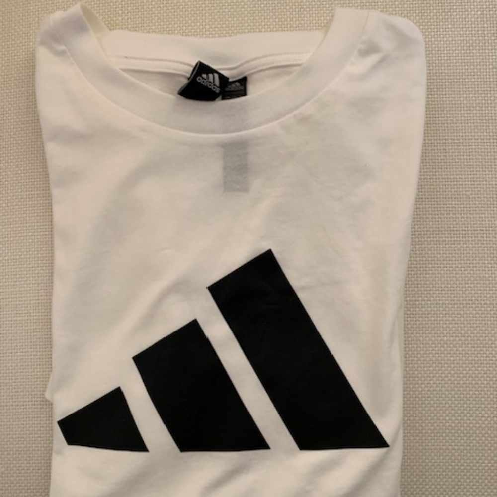 ADIDAS Tee